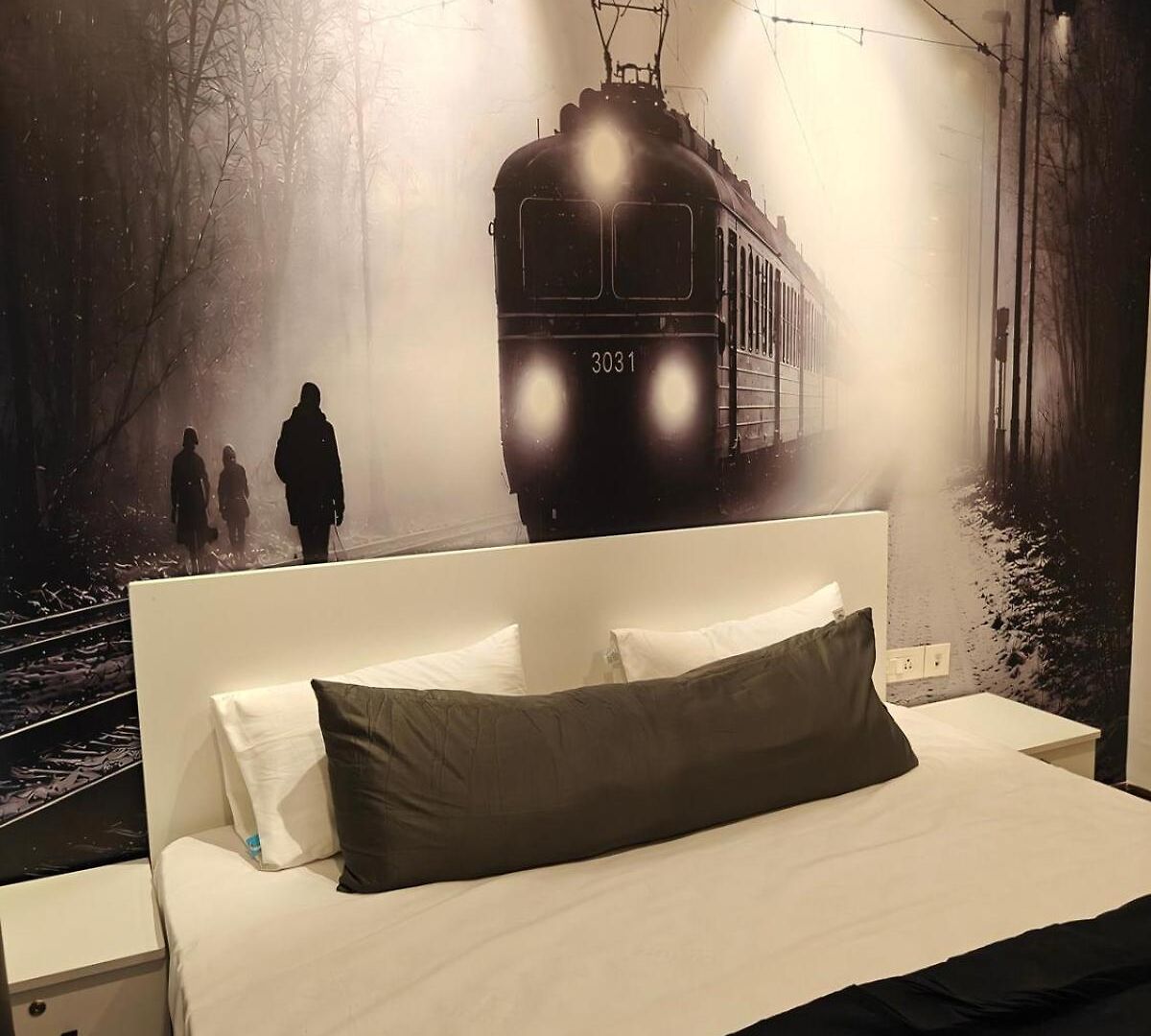 It's Black & White Apartment *