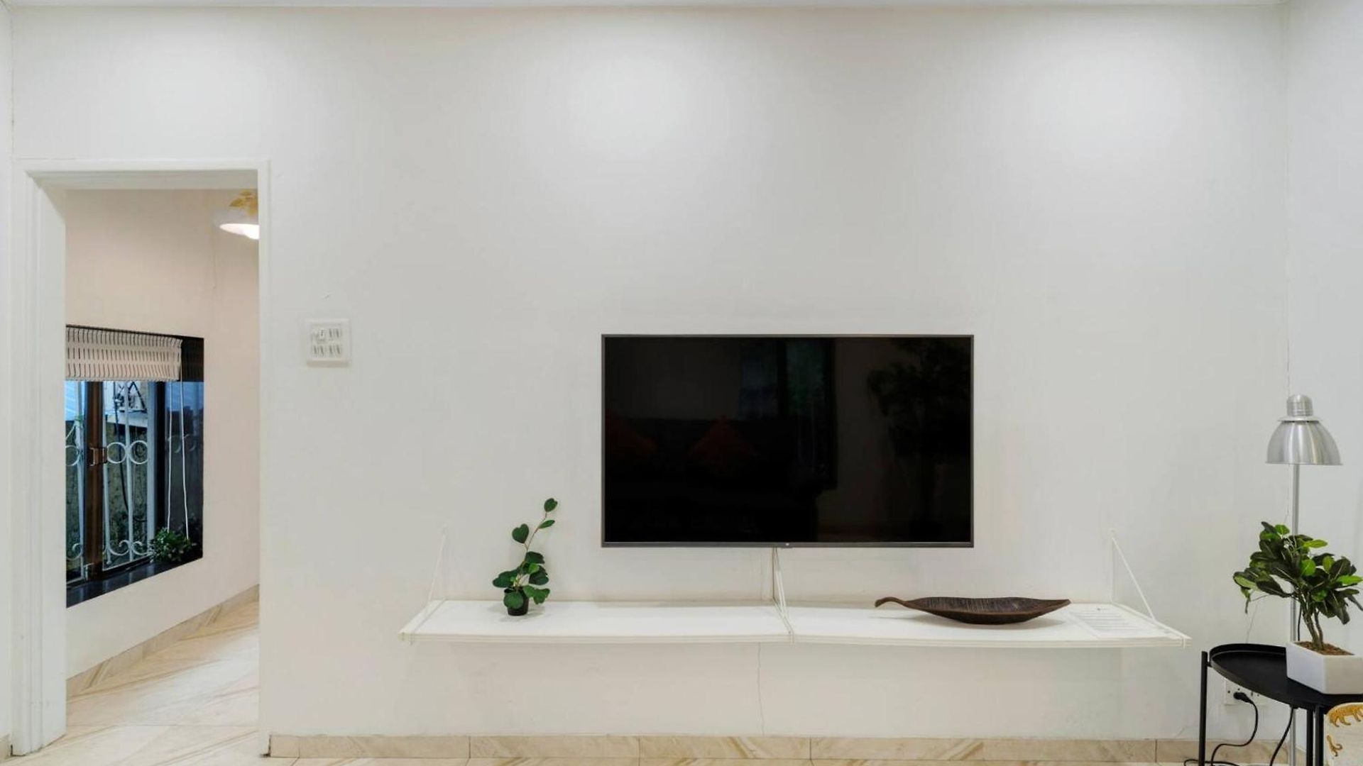 Aleo: Private 1 Bhk In Charming Mumbai