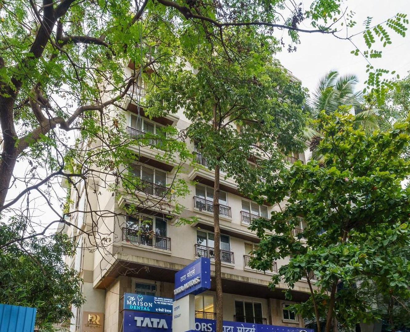 Zen Private 3Bhk In Bandra *