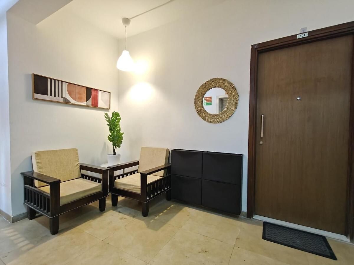 Lite - Dadar West Apartment Mumbai