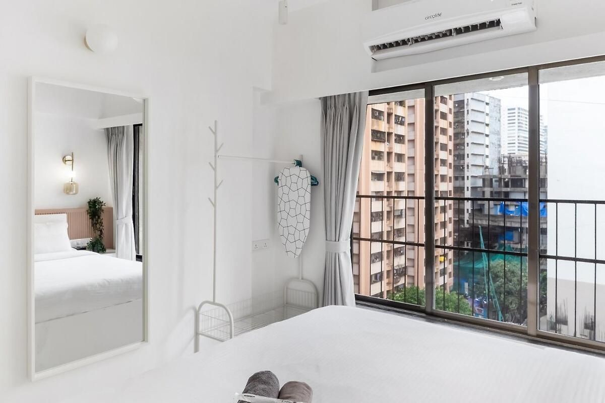 Evara 1bhk In Khar W By Square One * Mumbai