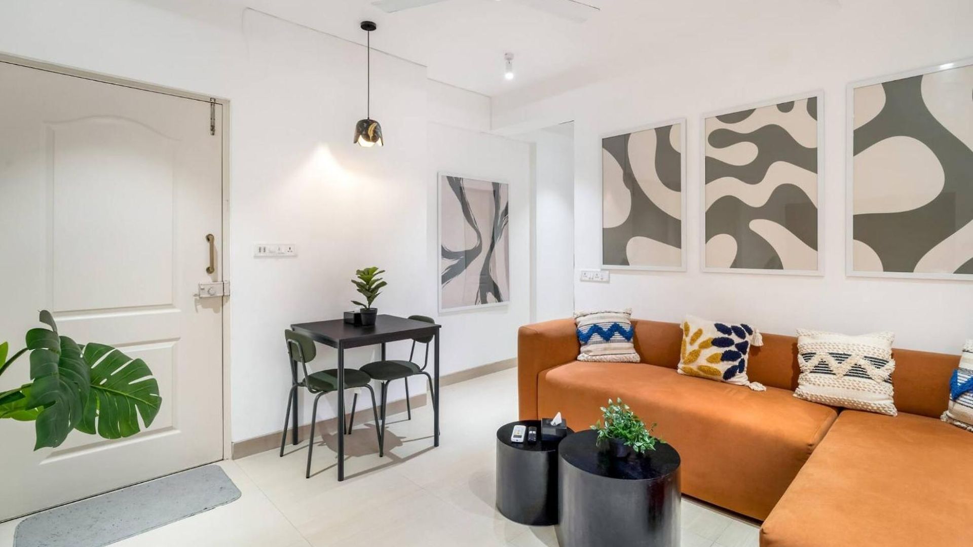 Aura Stylish 2 Bhk In Secure Gated Building Apartment *