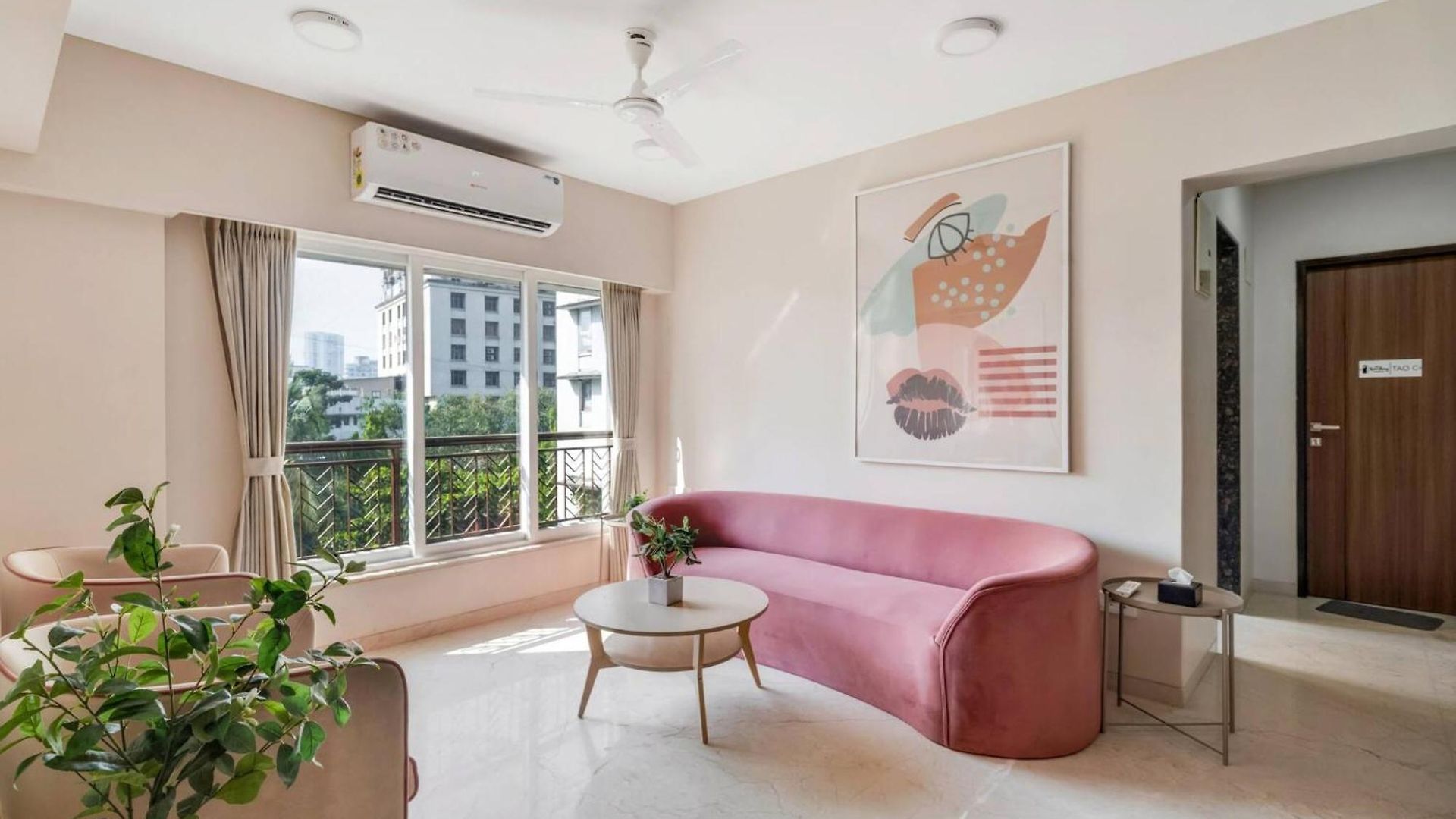 Tao Private 3bhk In Bandra * Mumbai