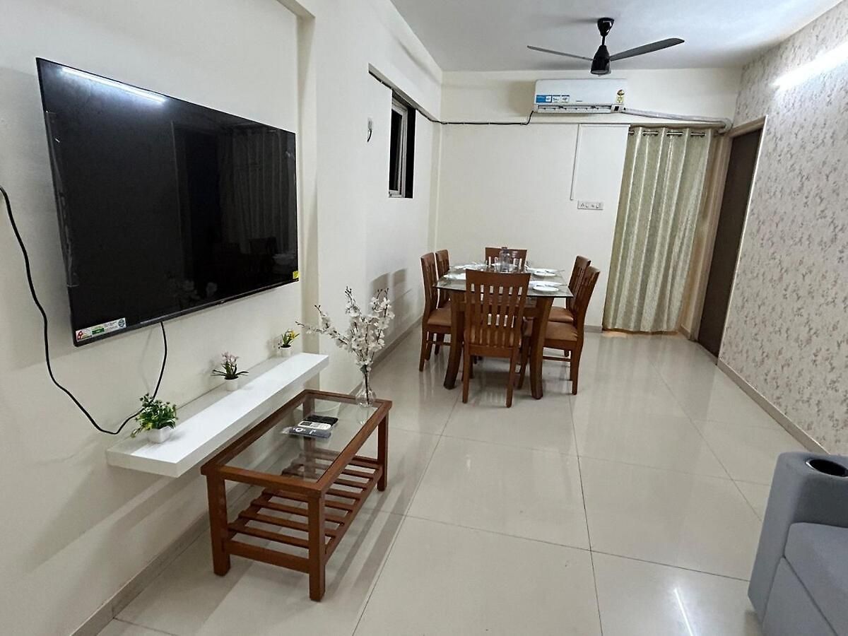 Apartment 2bhk Flat Near Hiranandini Powai- Star Homes