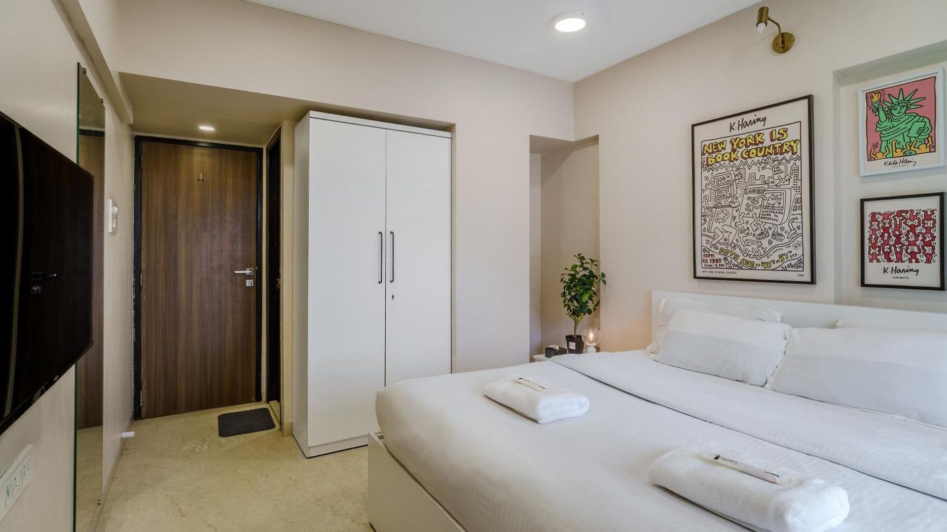 Apartment Zen Private 3Bhk In Bandra Mumbai