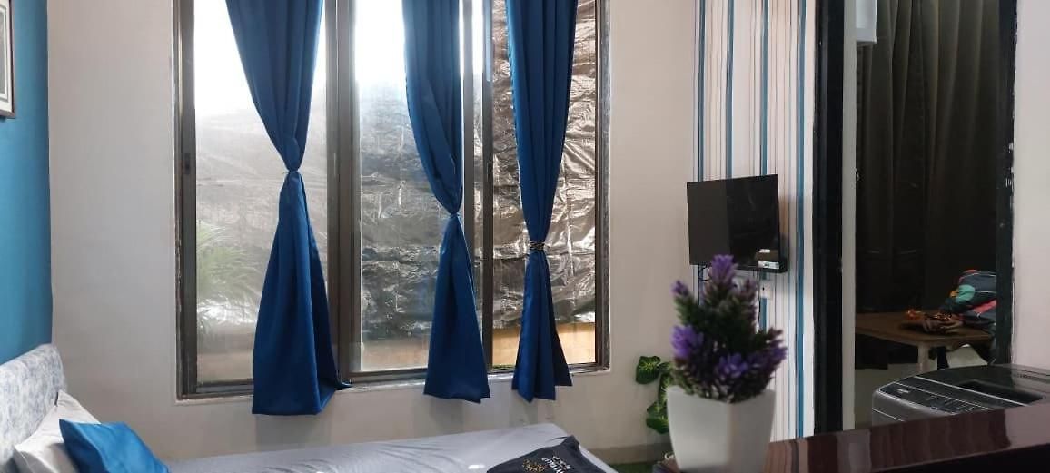 Apartment Iss 506 Private With Balcony Andheri West Mumbai
