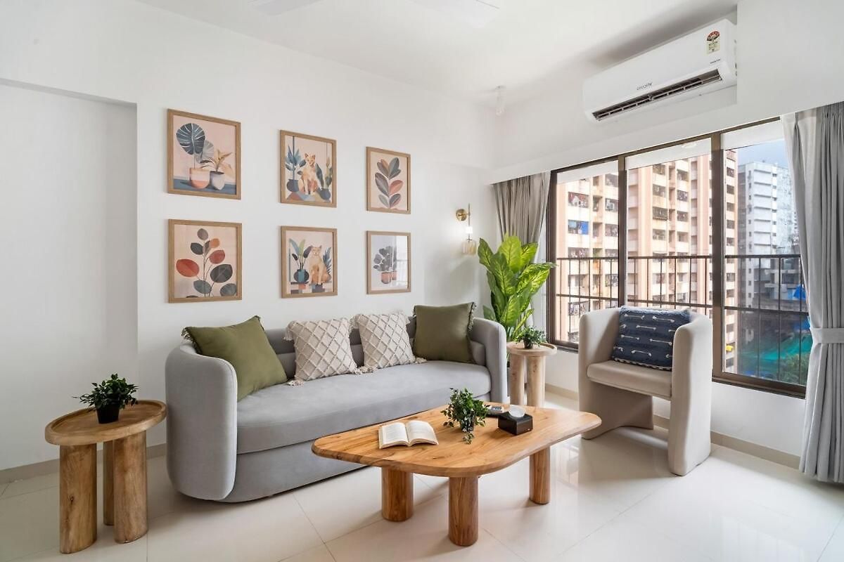 Evara 1bhk In Khar W By Square One *