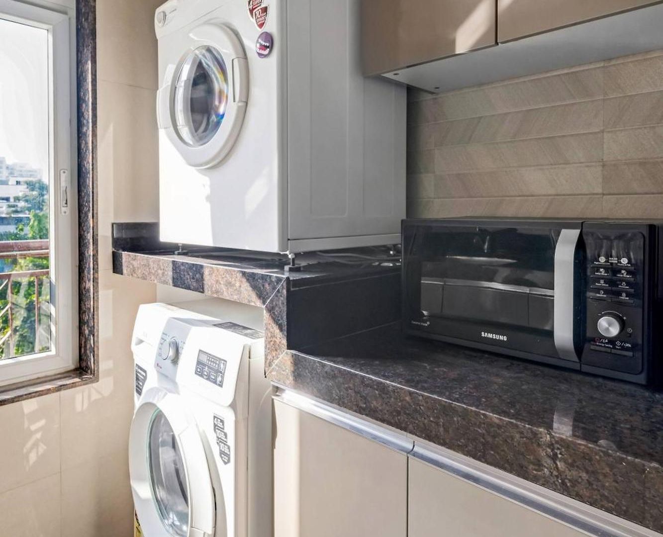Tao Private 3bhk In Bandra Mumbai