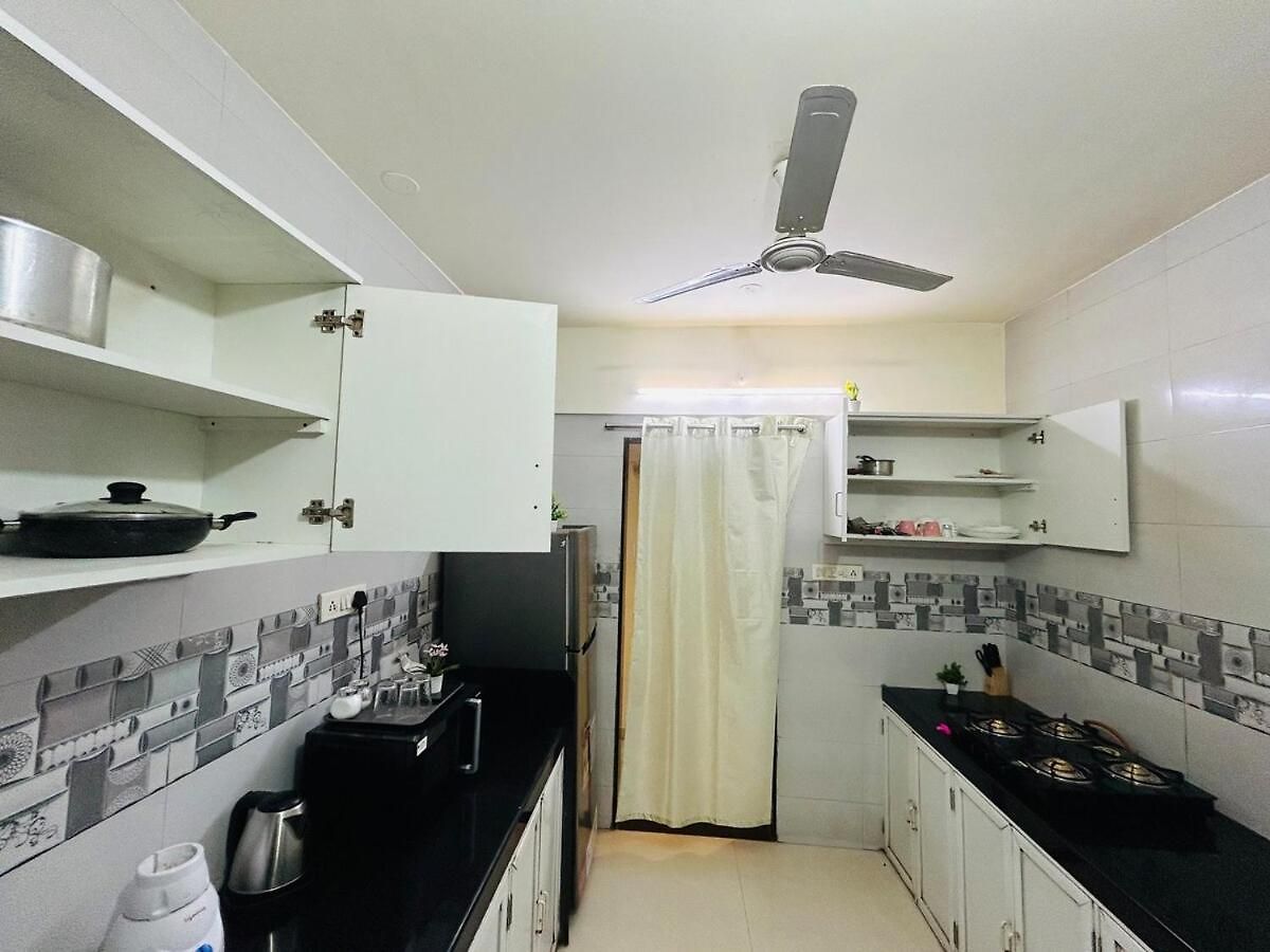 Apartment 2bhk Flat Near Hiranandini Powai- Star Homes *