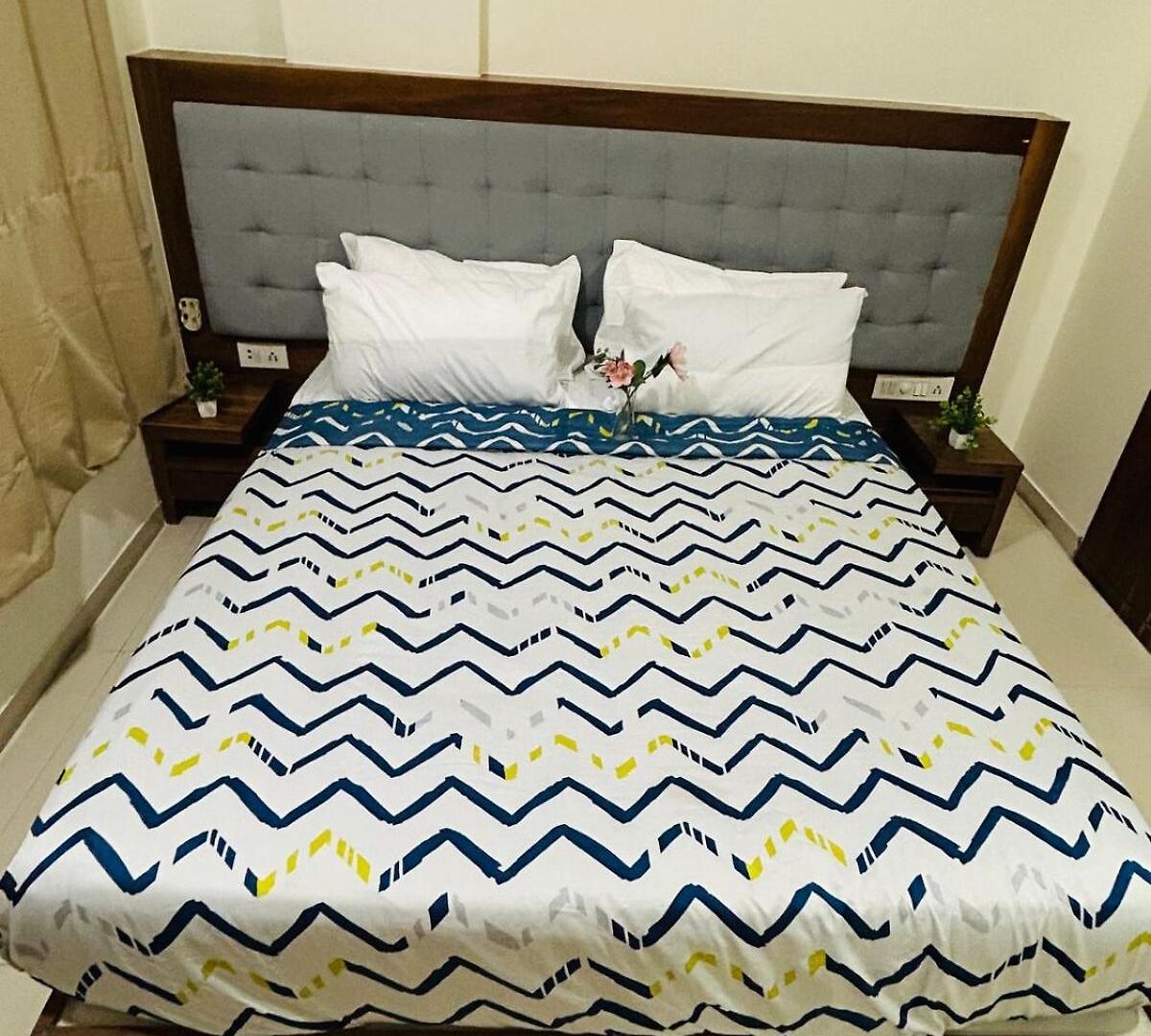 Apartment 2bhk Flat Near Hiranandini Powai- Star Homes