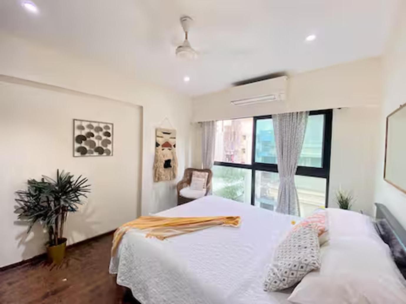 Connekthomes - Luxurious Modern Bliss In Bandra - 6br Apartment *