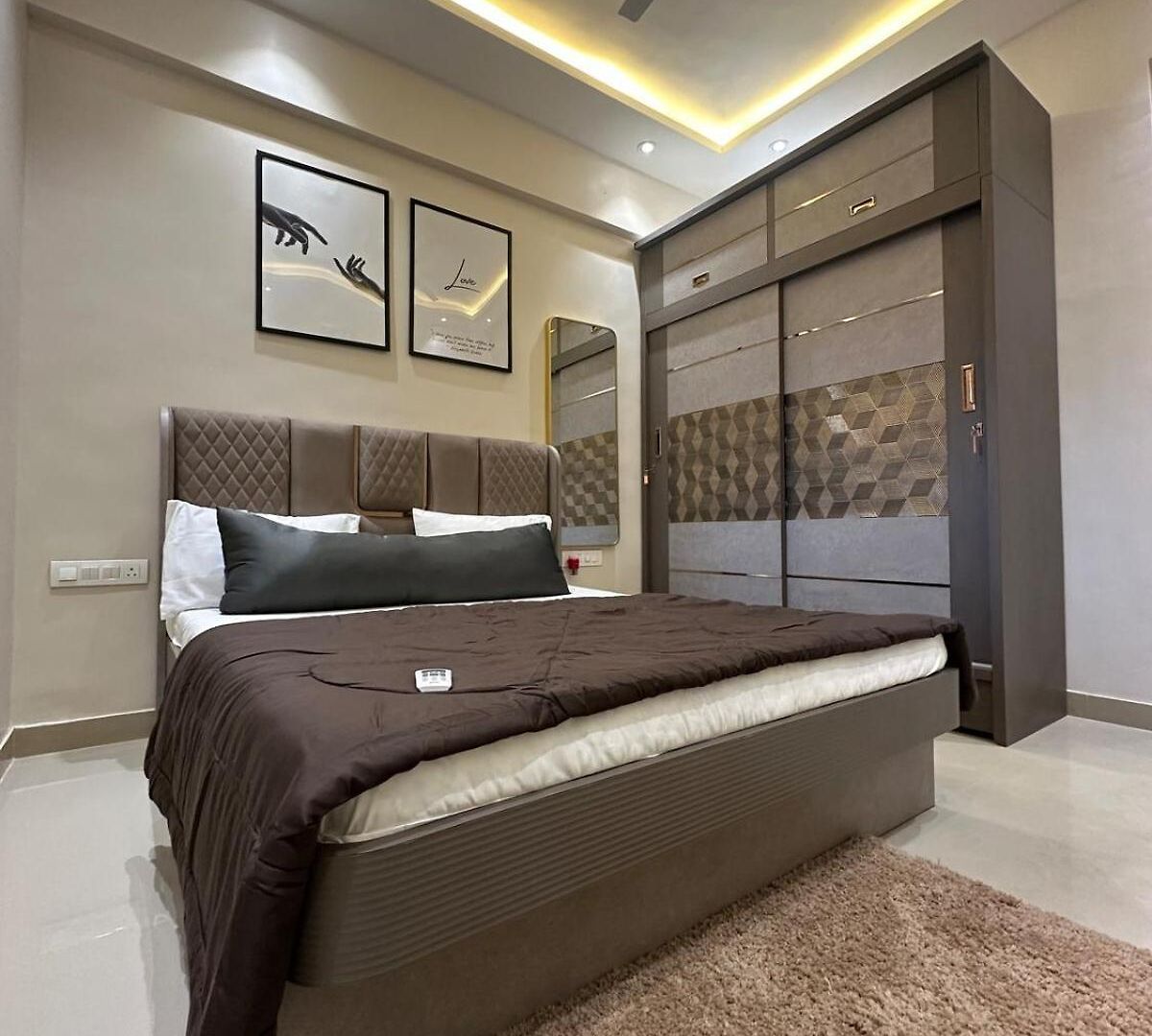 Apartment Izaara - 15 Mins From Lilavati & Nanavati *
