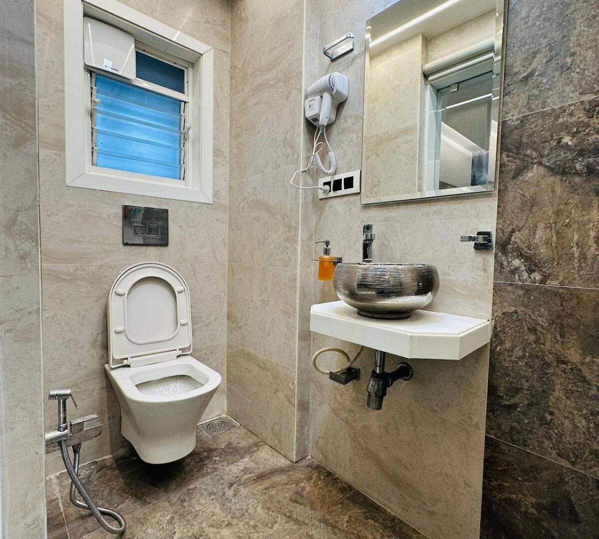 Apartment The Hidden Bliss - Near Nesco
