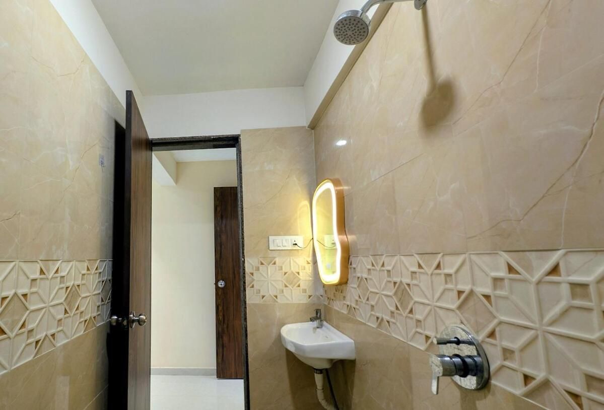 Luxury Mahal Majesty L Urban Escape L Ocean View Apartment Mumbai