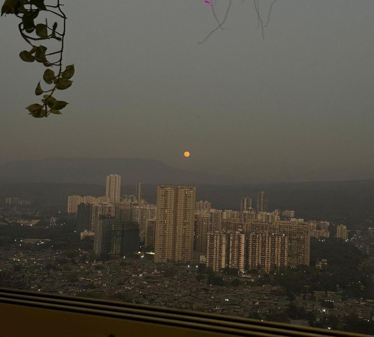 Mcsc Twilight - Near Nesco * Mumbai