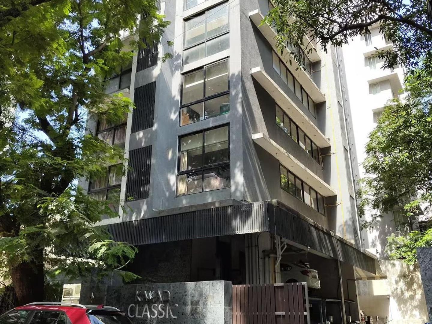 Connekthomes - Luxurious Modern Bliss In Bandra - 6br Apartment *