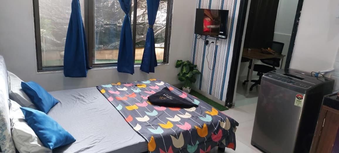 Iss 506 Private With Balcony Andheri West * Mumbai