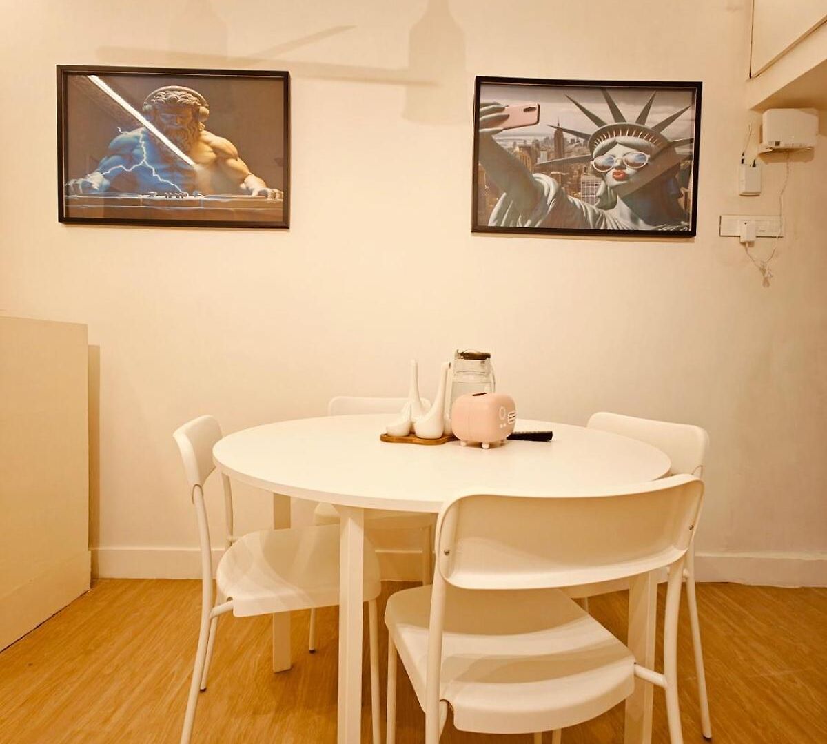 Rahuls Paradise Apartment *