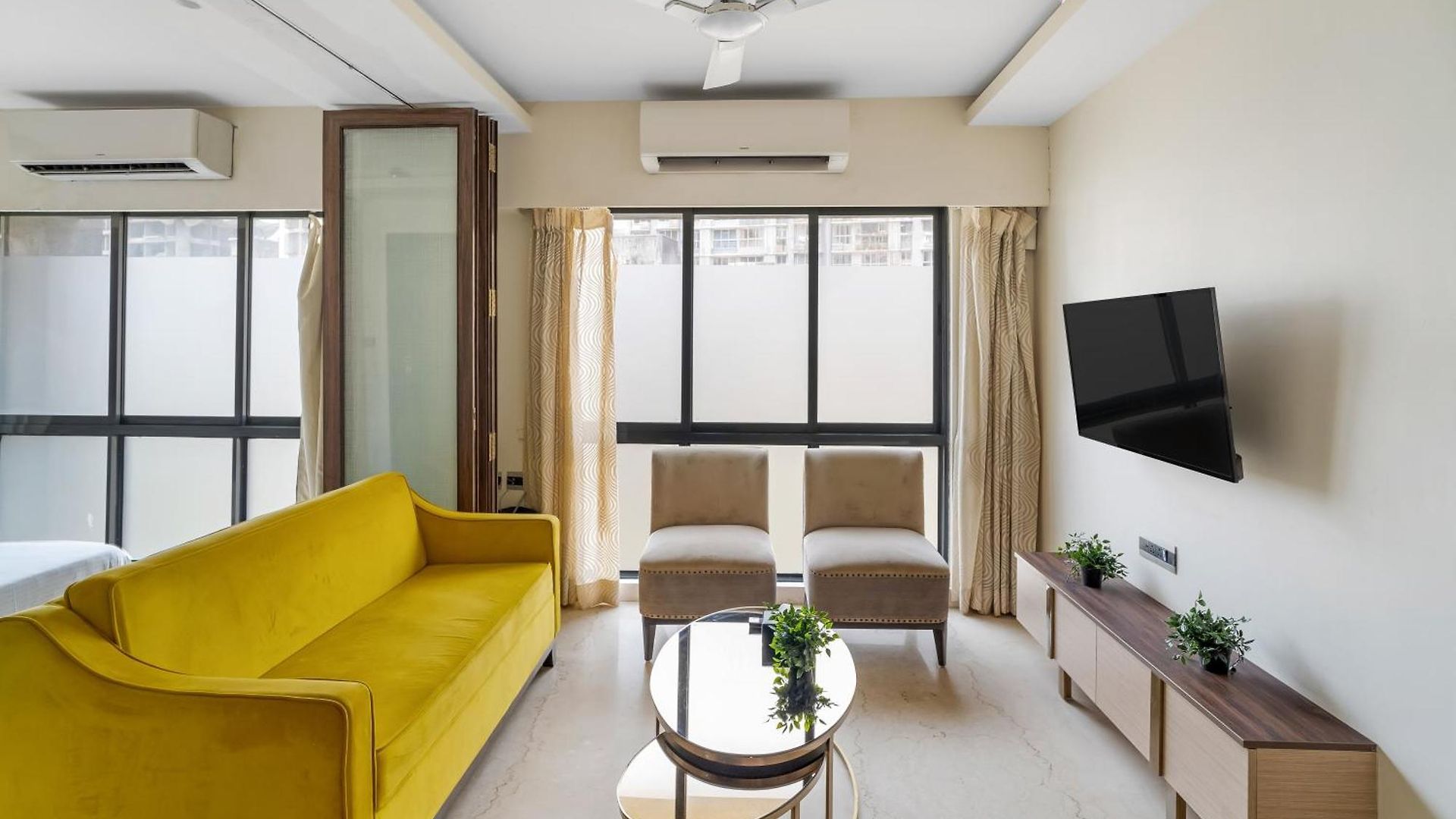 Ov Premium Near Bkc By Square One Apartment *