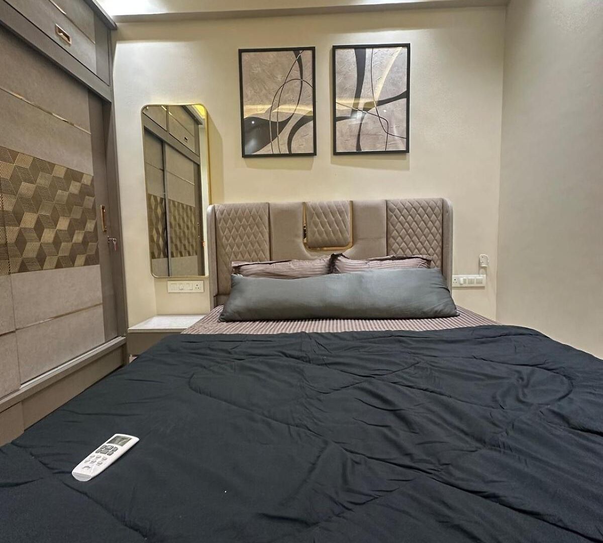 Apartment Izaara - 15 Mins From Lilavati & Nanavati *