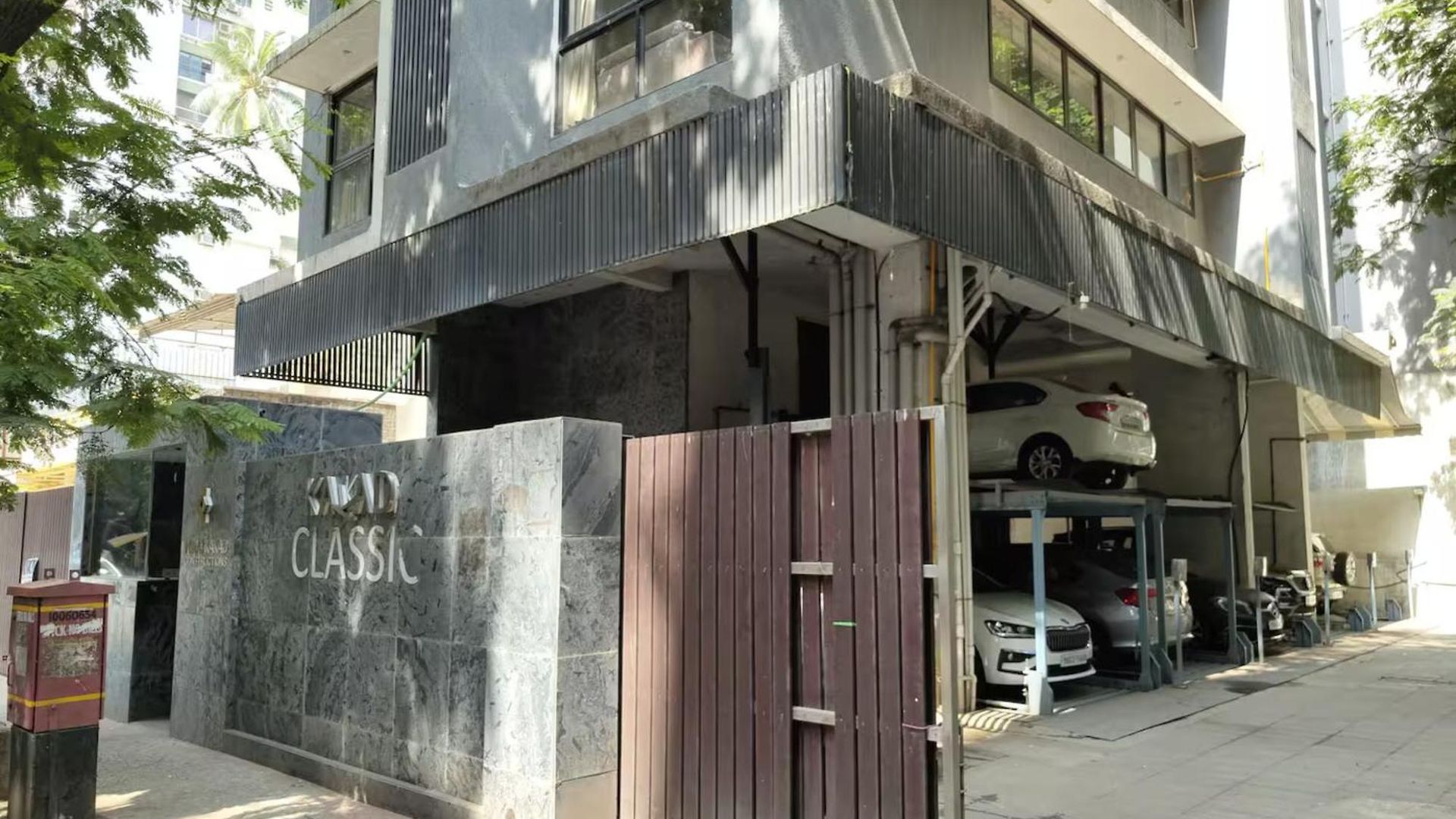 Connekthomes - Luxurious Modern Bliss In Bandra - 6br * Mumbai