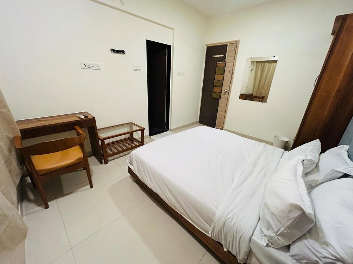 Apartment 2bhk Flat Near Hiranandini Powai- Star Homes *