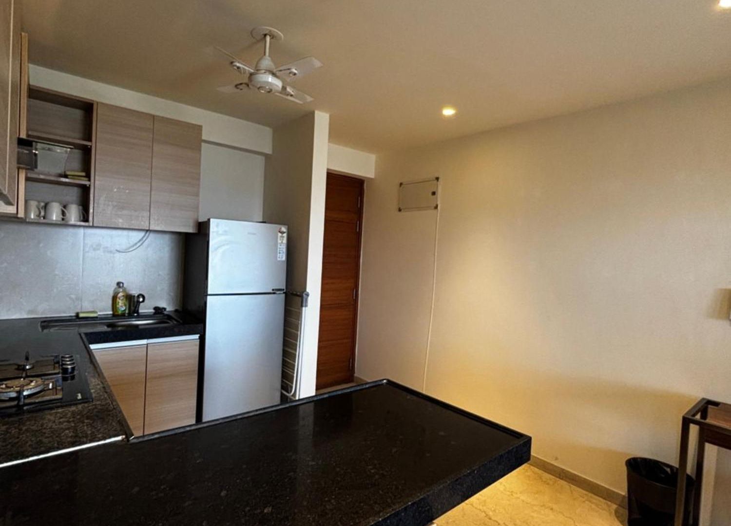 Apartment Ov Premium Near Bkc By Square One *