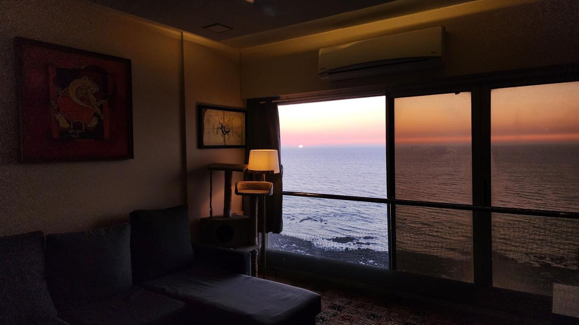 Ocean 360 Sea Facing Apartment- 1401 * Mumbai