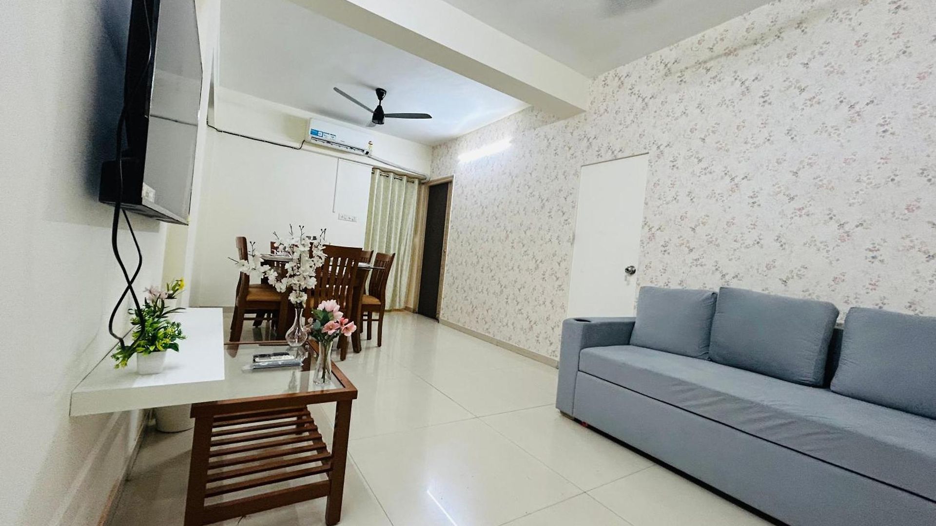 2bhk Beside Hiranandini-star Homes Powai Apartment Mumbai