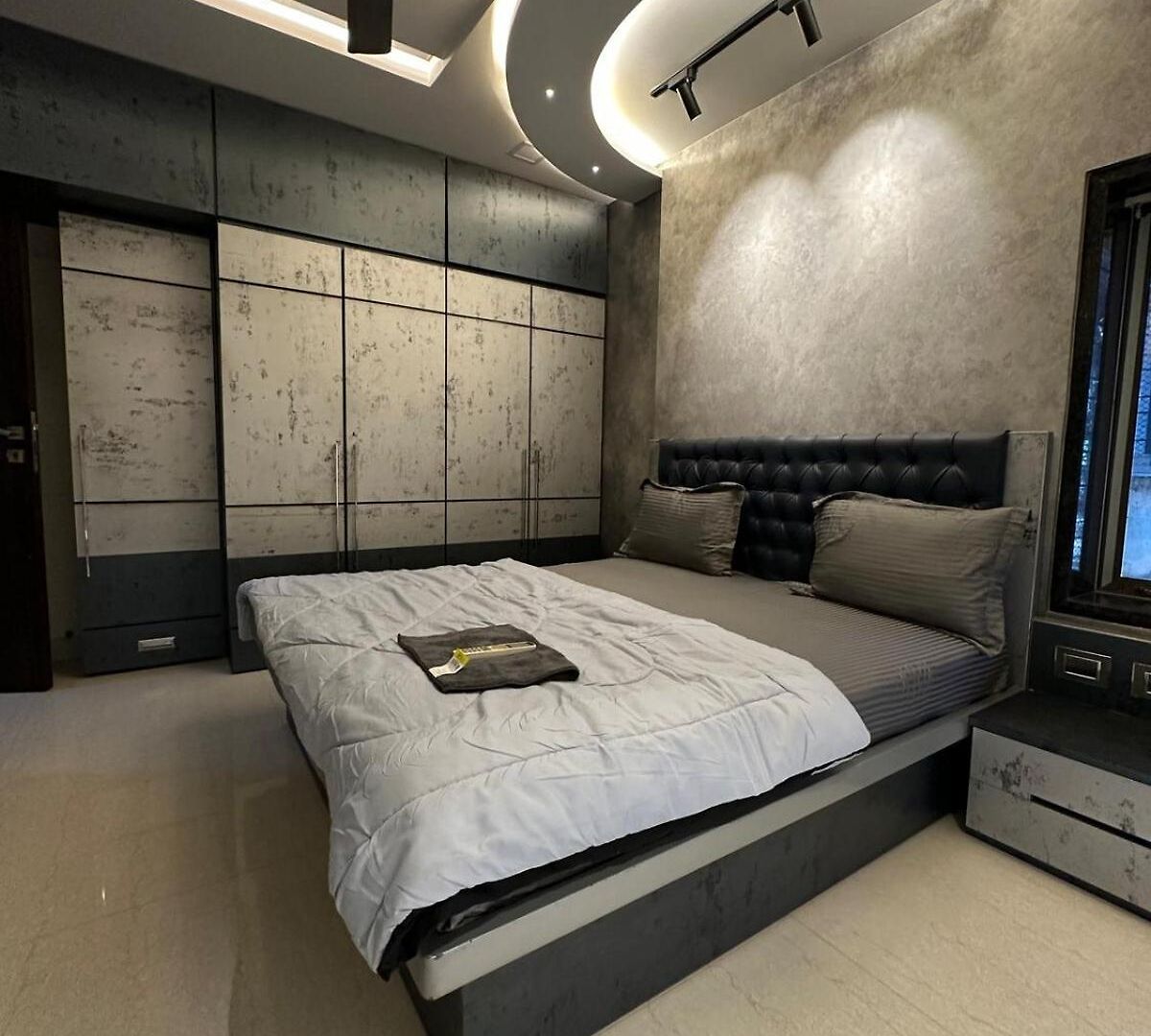 The Royal Abode Apartment