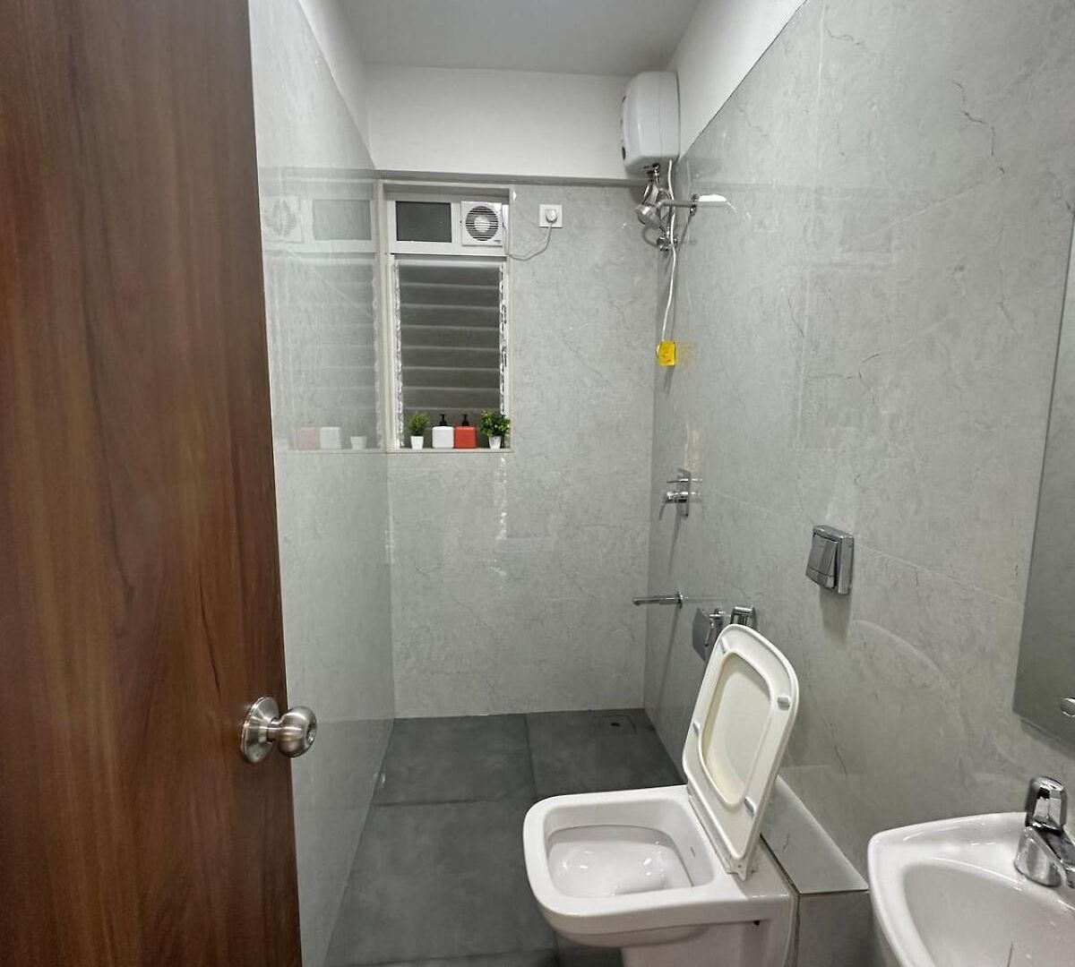 Rahuls Oasis Apartment