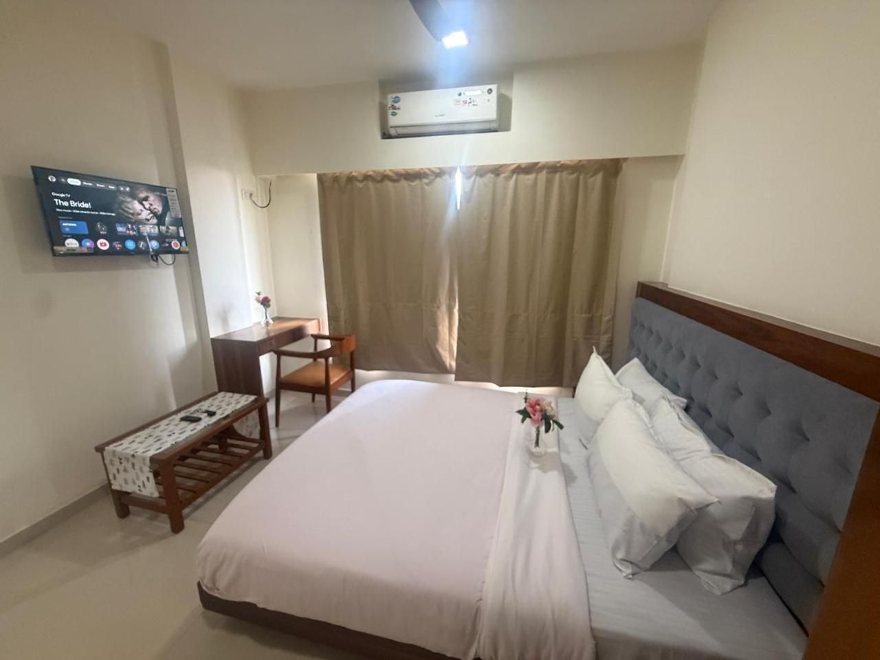 Apartment 2bhk Beside Hiranandini-star Homes Powai