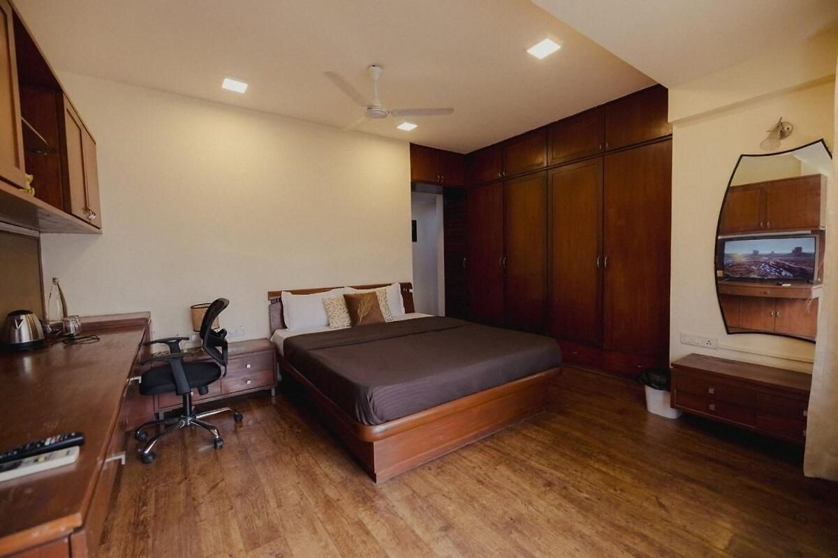 Bachis Nest Luxury 5bhk With Lawn And Terrace Apartment *