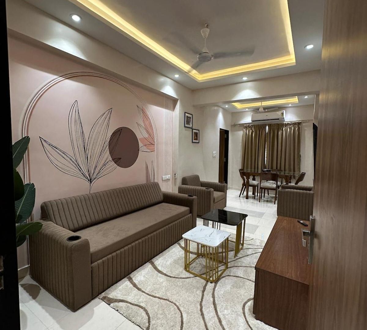 Enchante - 15 Mins From Lilavati & Nanavati Mumbai