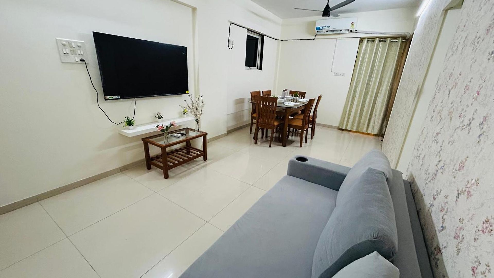 2bhk Beside Hiranandini-star Homes Powai * Mumbai
