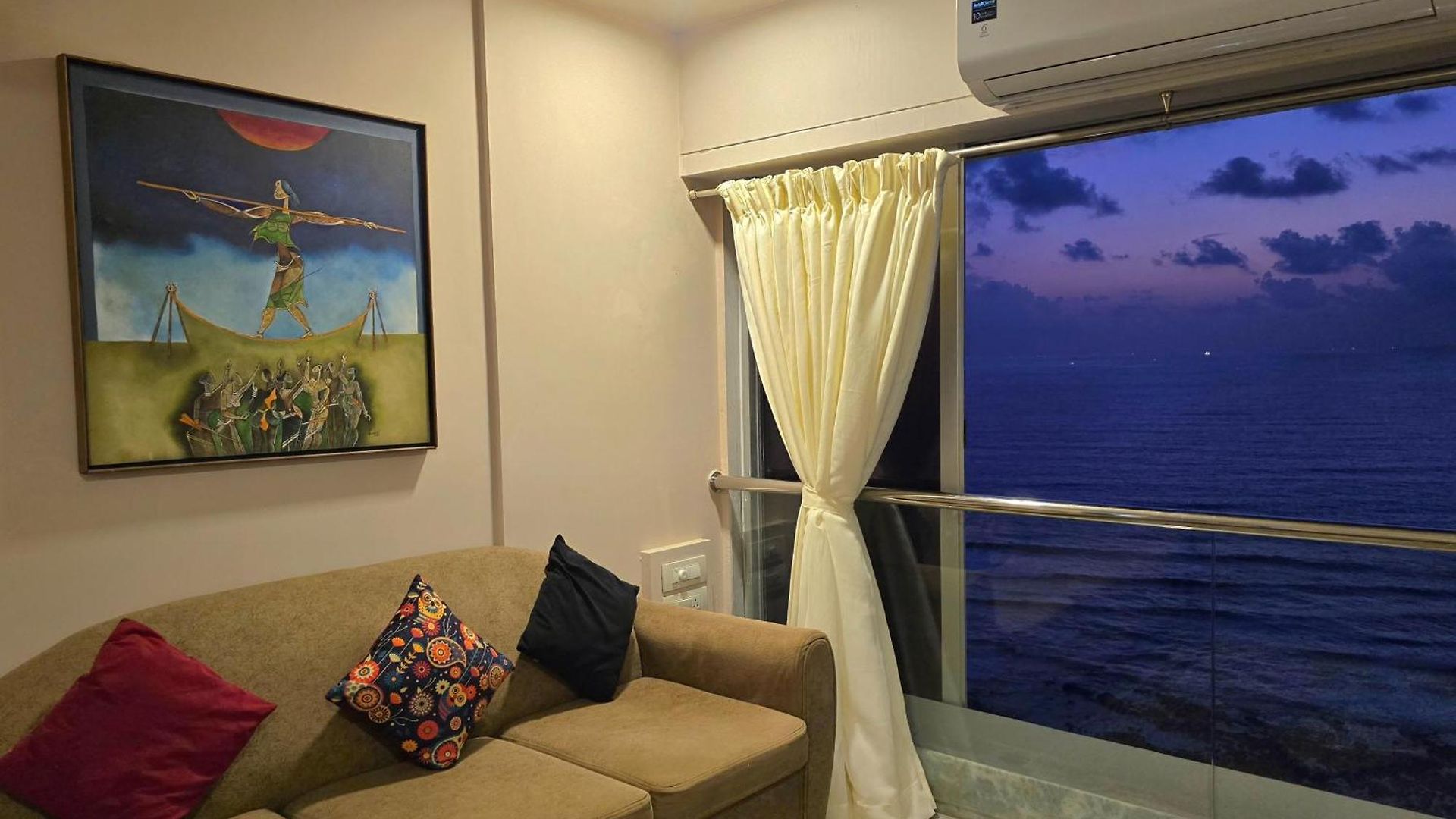Ocean 360 Sea Facing Apartment- 1401 * Mumbai
