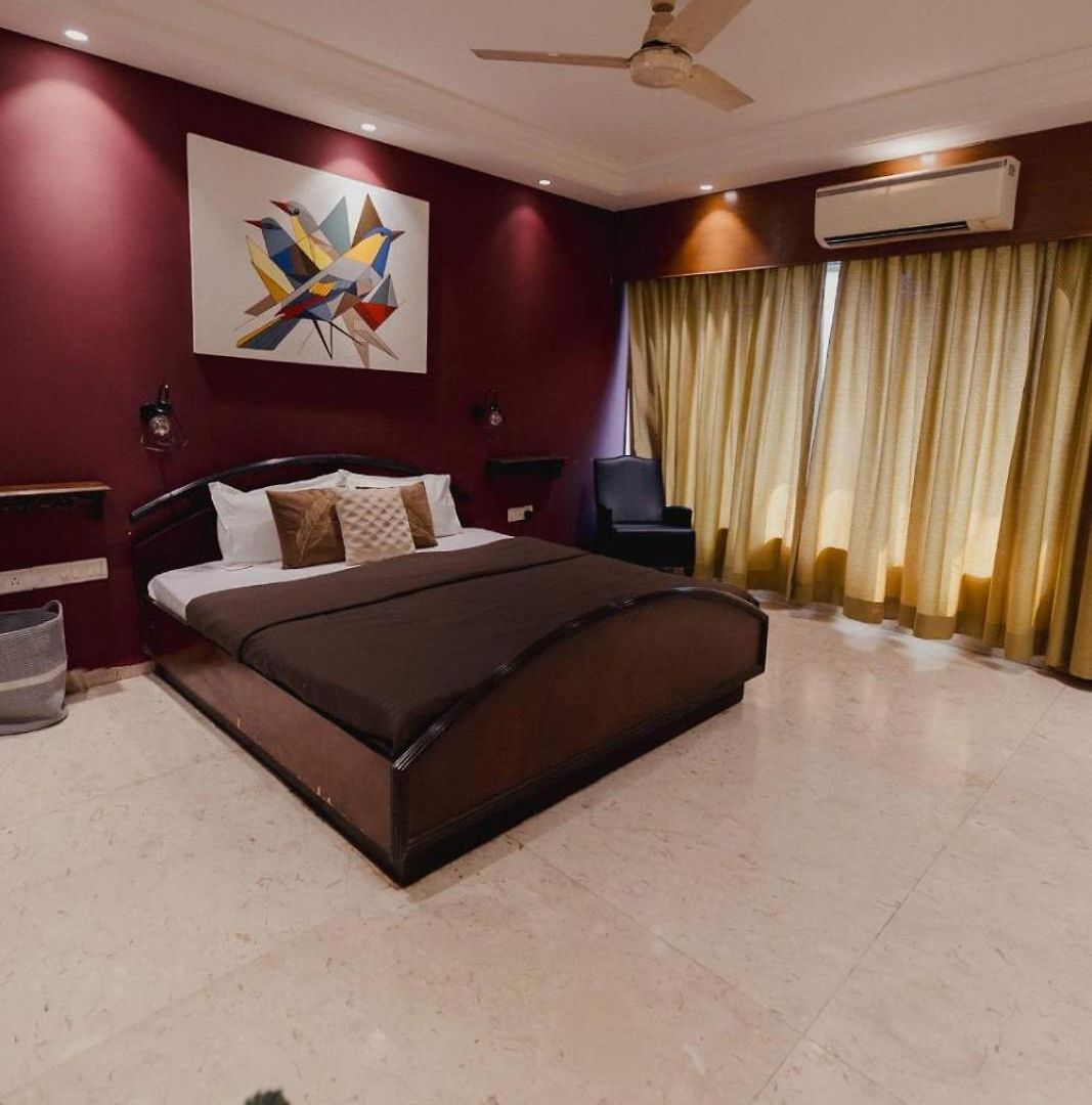 Bachis Nest Luxury 5bhk With Lawn And Terrace *