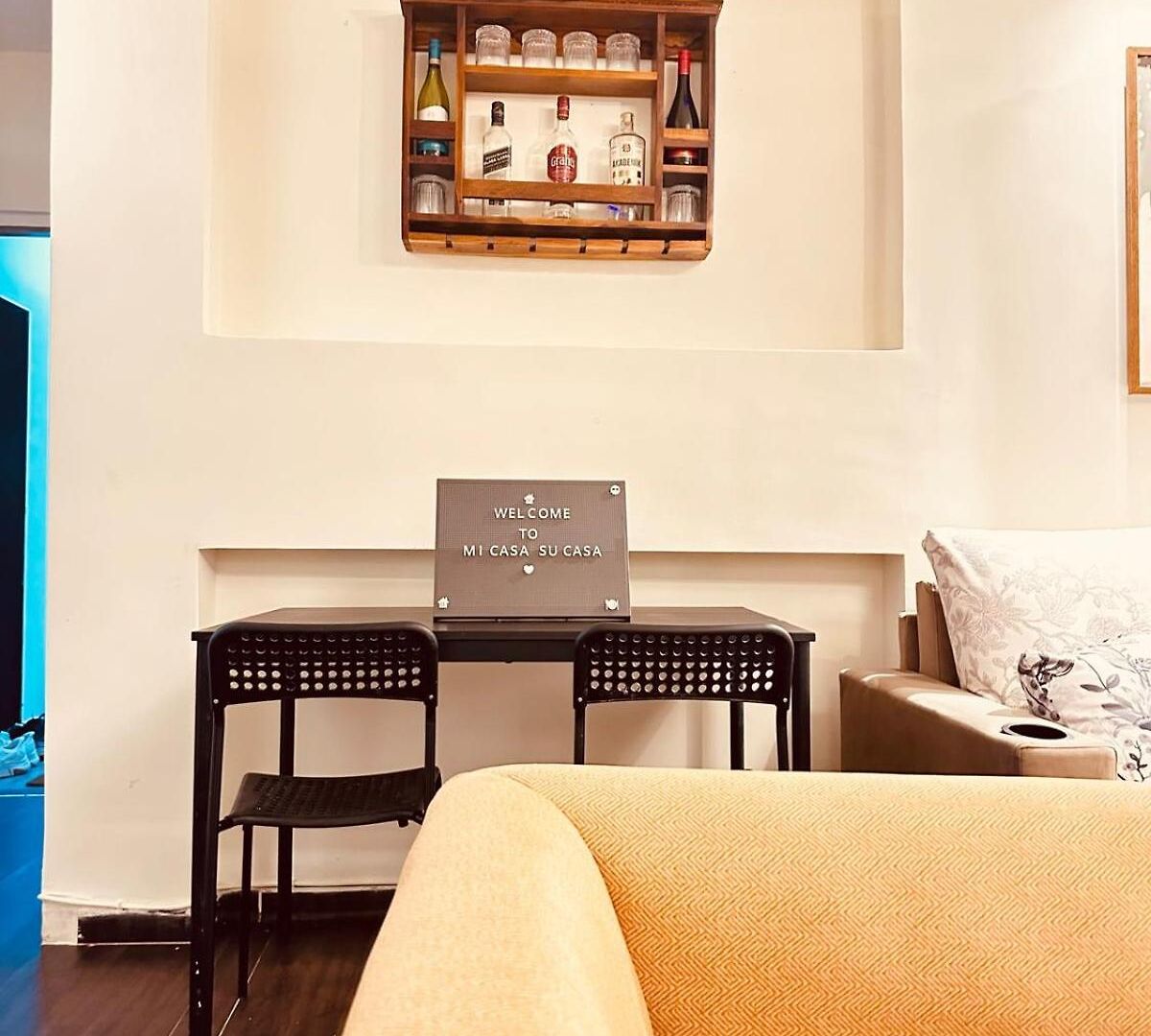 Apartment Rahuls - Near Kokilaben Mumbai