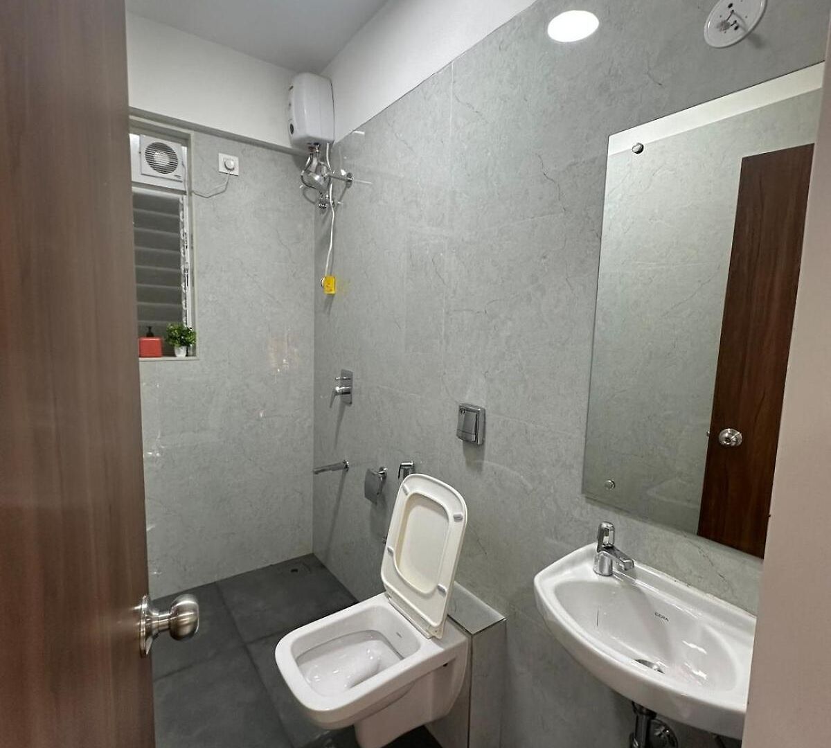 Rahuls Oasis Apartment *