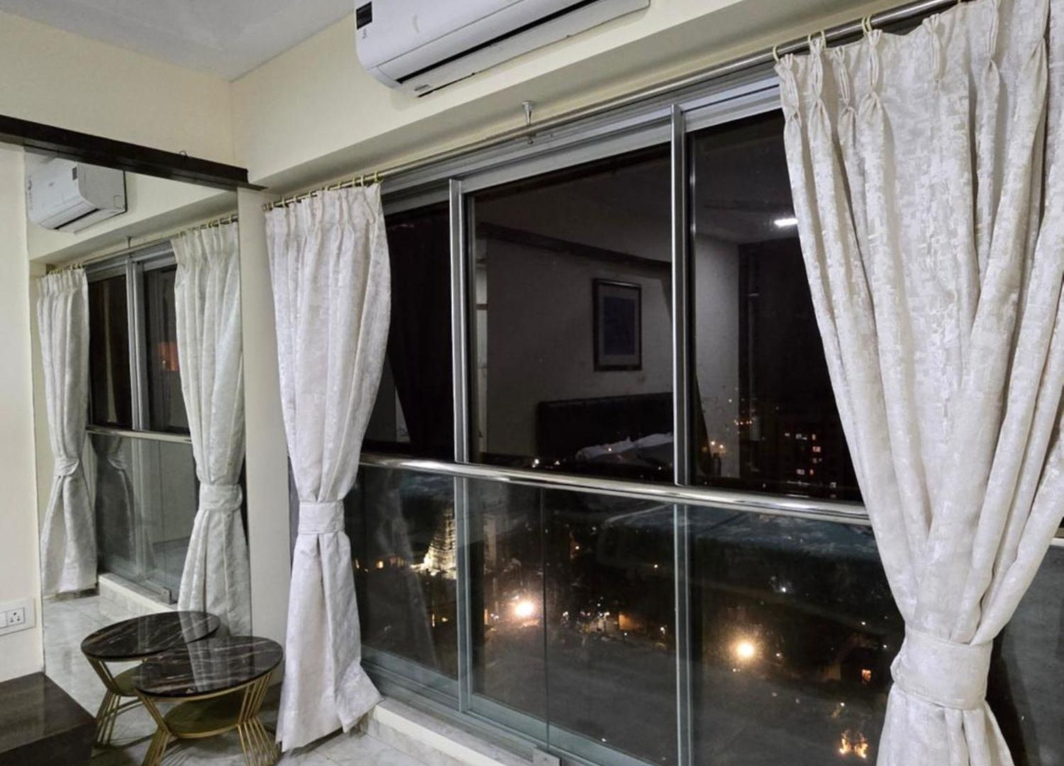 Ocean 360 Sea Facing Apartment- 1401 * Mumbai