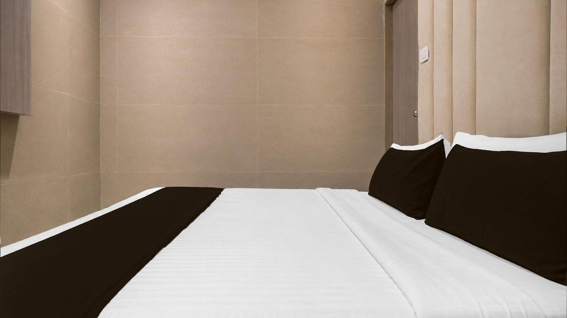 O Anika Residency Hotel