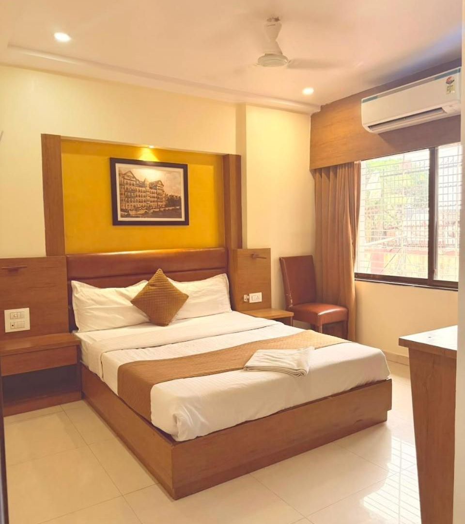 Crystal Luxury Hotel