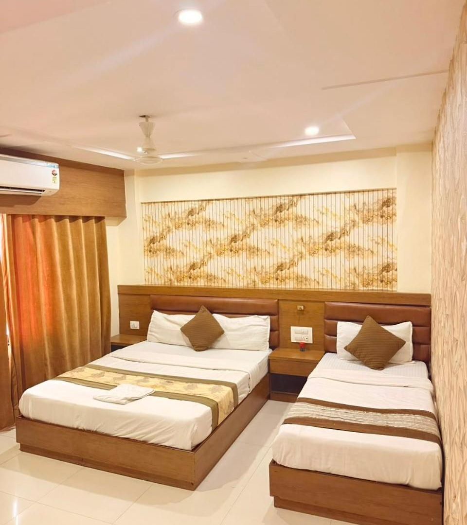 Crystal Luxury 2* Mumbai