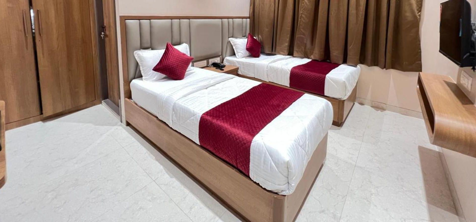 Hotel Shine Hospitality International Airport T2 3*