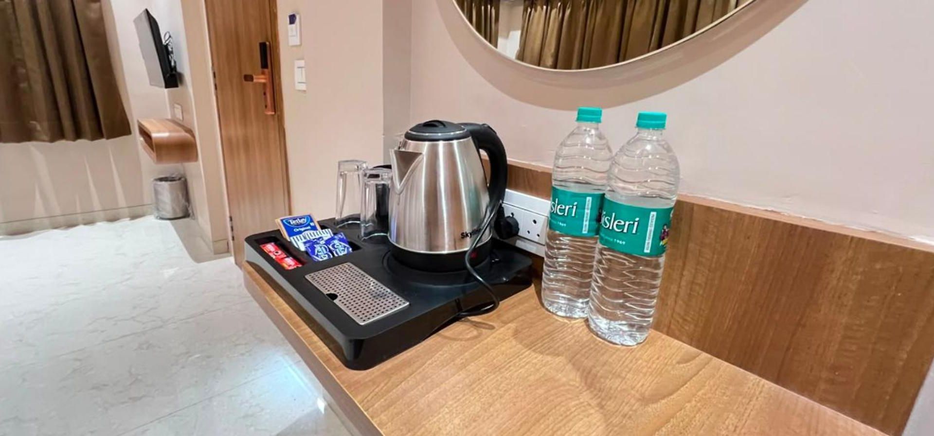 Shine Hospitality International Airport T2 Hotel Mumbai