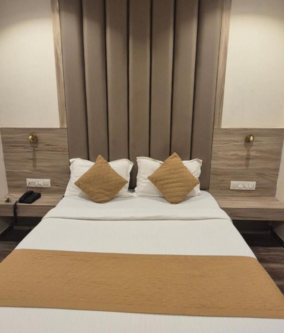Amar Residency Near Kokilaben Hospital 3* Mumbai