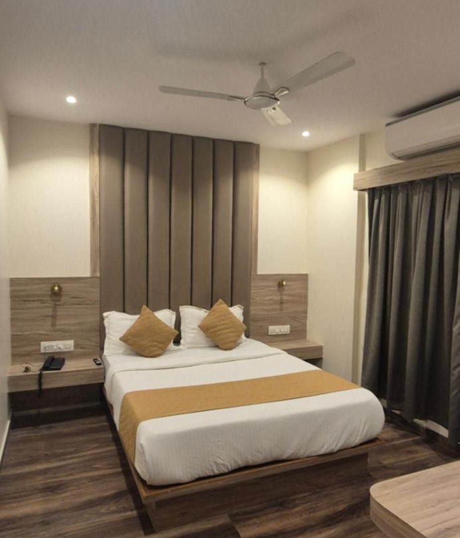 Amar Residency Near Kokilaben Hospital 3* Mumbai