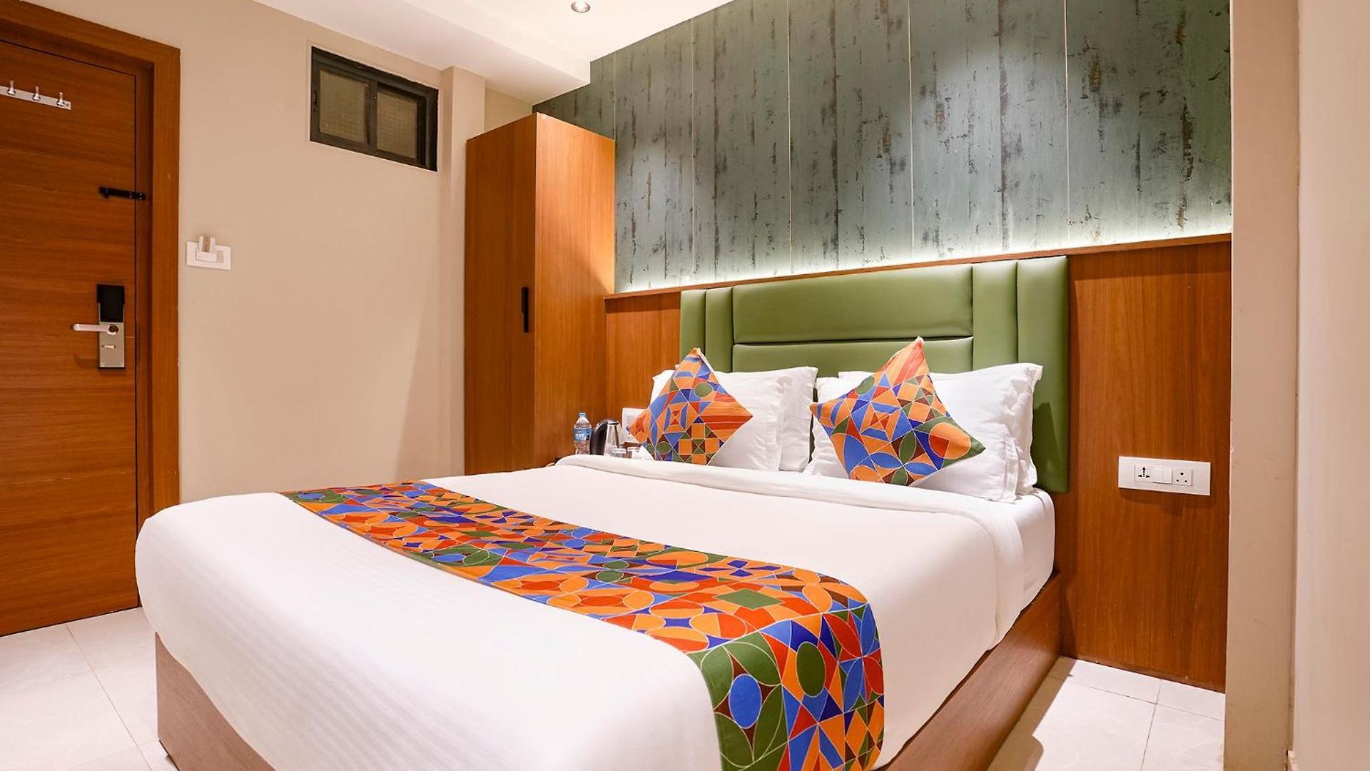 Fabhotel Ruby Grand Hotel