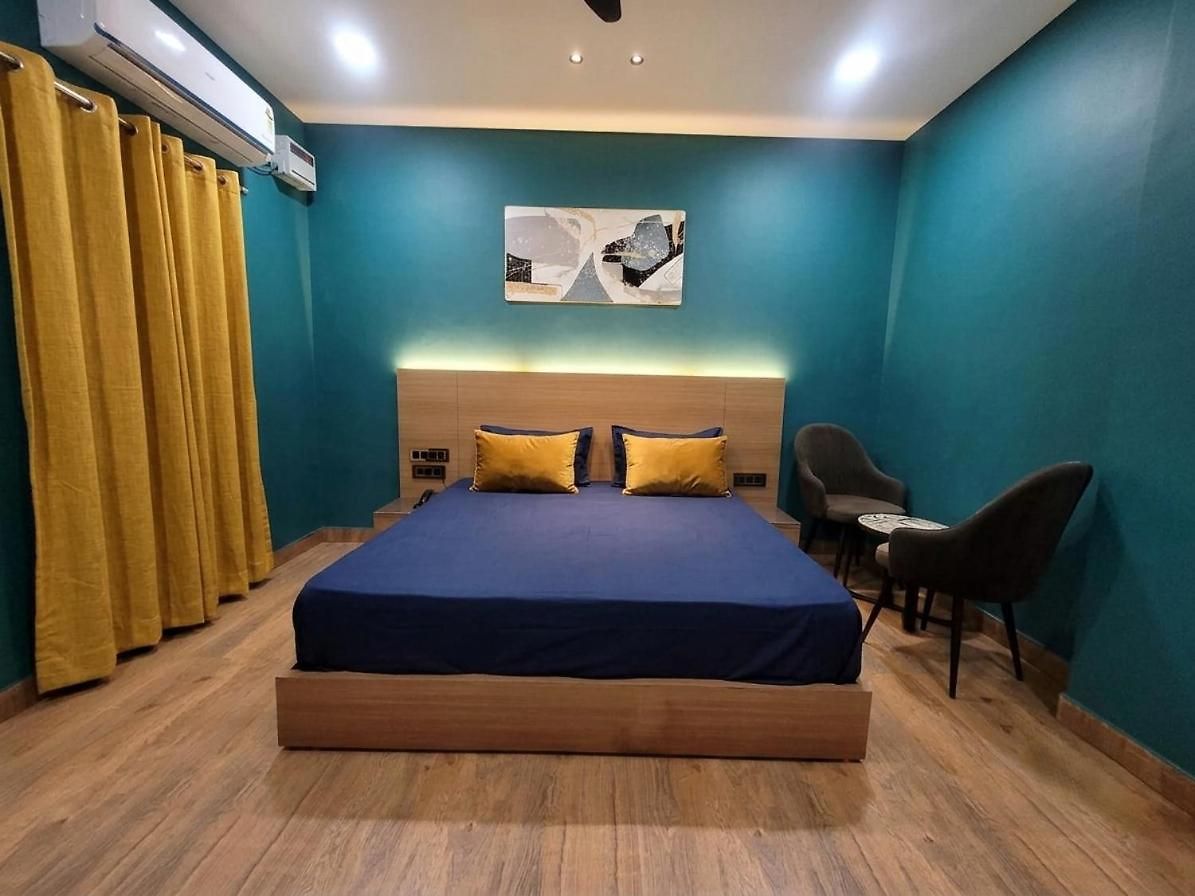 Fabhotel Freedom Star Hotel