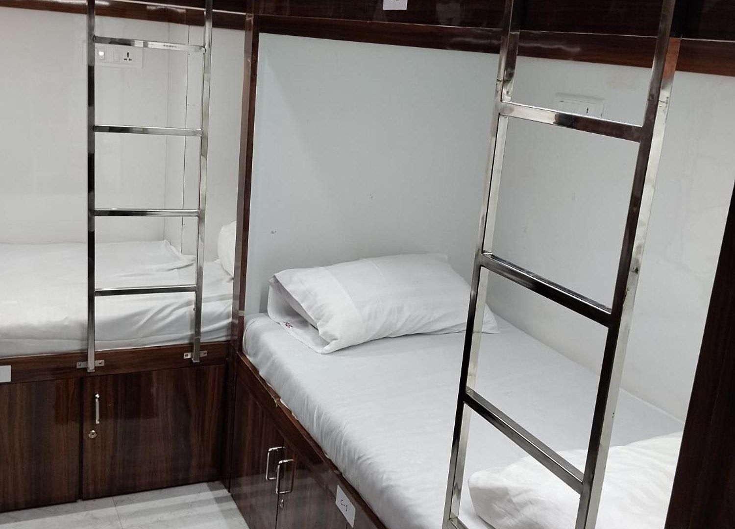 Hostel Rose *
